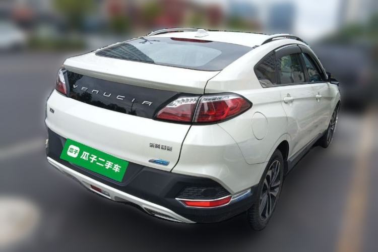 Used Venucia T90 2017 2.0L CVT Smart Edition Rear Right 45 Deg