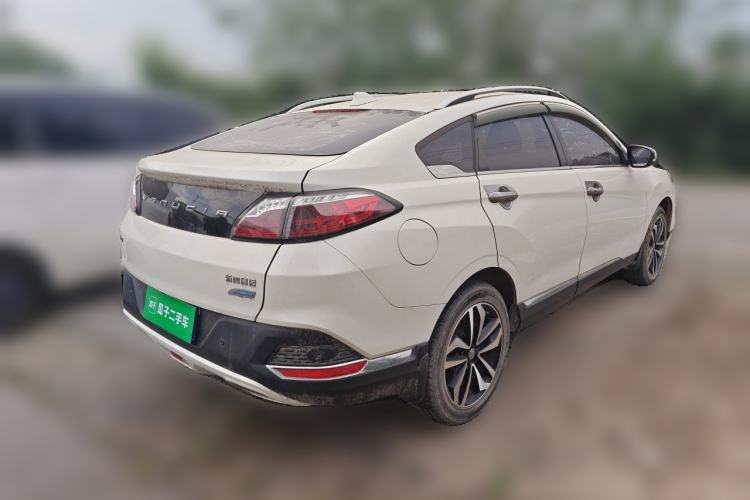 Used Venucia T90 2017 2.0L CVT Smart Edition Rear Right 45 Deg