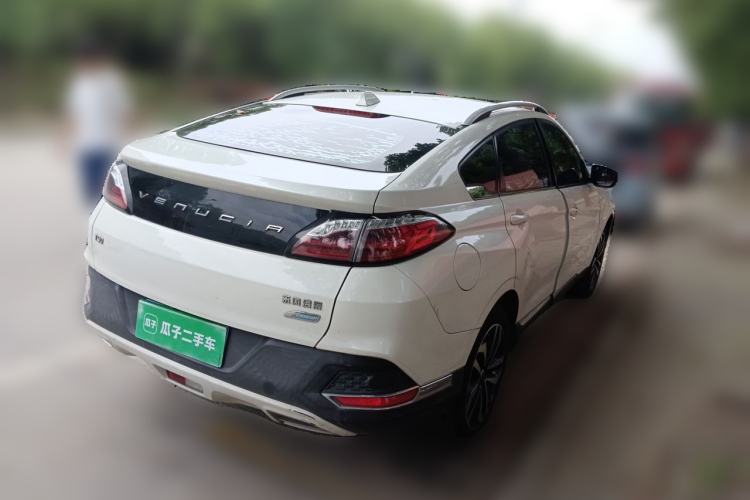 Used Venucia T90 2017 2.0L CVT Smart Edition Rear Right 45 Deg