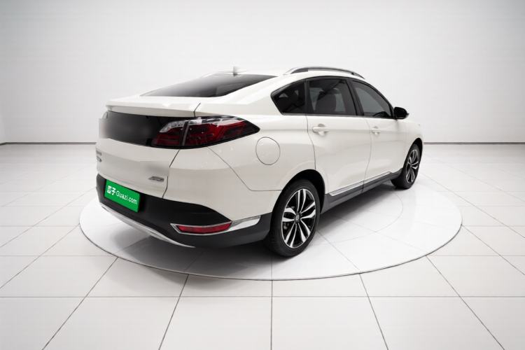 Used Venucia T90 2017 2.0L CVT Smart Edition Rear Right 45 Deg