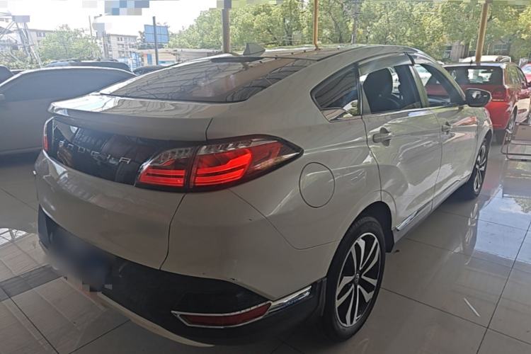 Used Venucia T90 2017 2.0L Manual ChenShang Edition Rear Right 45 Deg