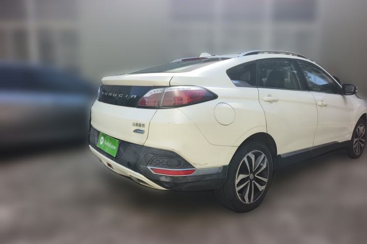 Used Venucia T90 2017 2.0L CVT Smart Edition Rear Right 45 Deg