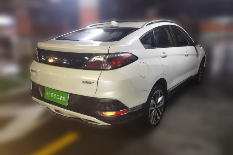 Used Venucia T90 2017 2.0L Manual ZhiShang Edition Rear Right 45 Deg