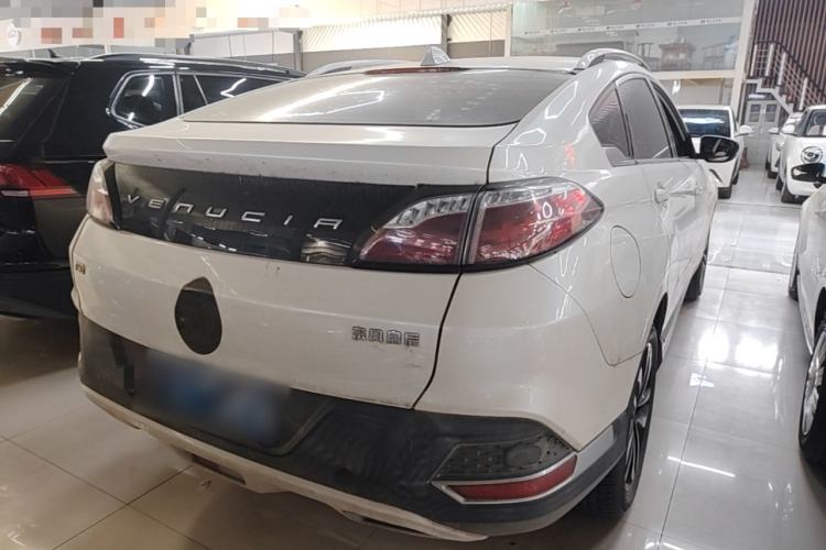 Used Venucia T90 2017 2.0L Manual ZhiShang Edition Rear Right 45 Deg