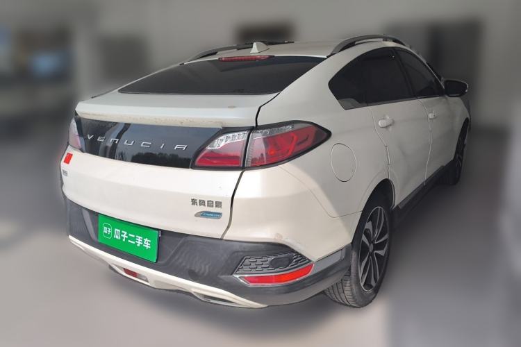 Used Venucia T90 2017 2.0L CVT Smart Edition Rear Right 45 Deg
