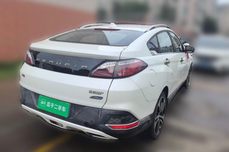 Used Venucia T90 2017 2.0L CVT Leading Edition Rear Right 45 Deg