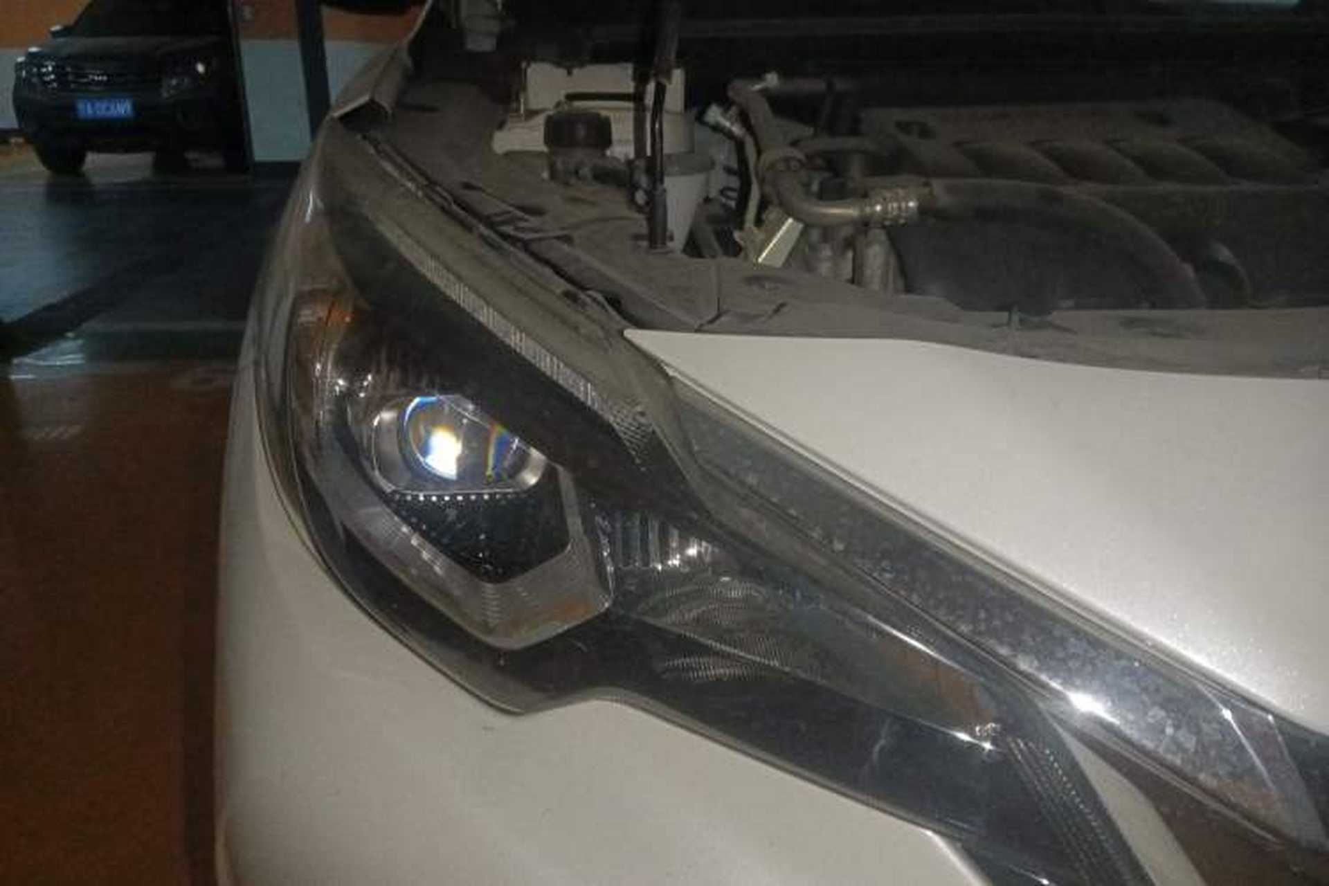 Used Venucia T90 2017 2.0L CVT Leading Edition Right Front Headlight