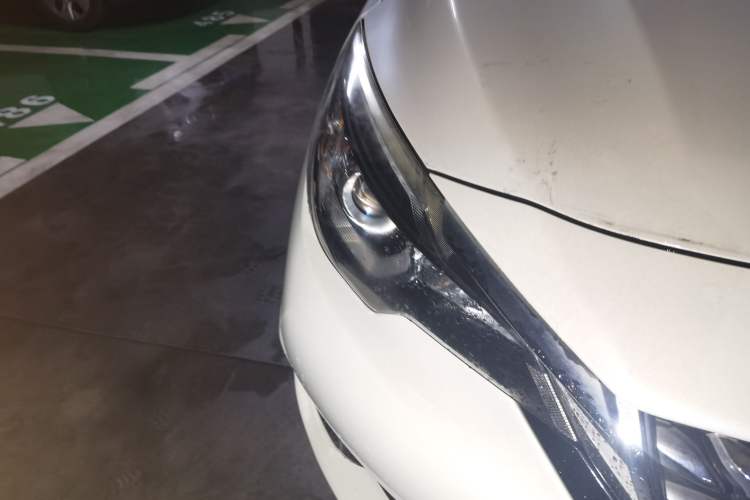 Used Venucia T90 2017 2.0L Manual ZhiShang Edition Right Front Headlight