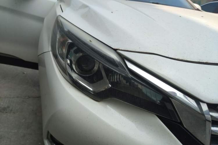 Used Venucia T90 2017 2.0L CVT Smart Edition Right Front Headlight