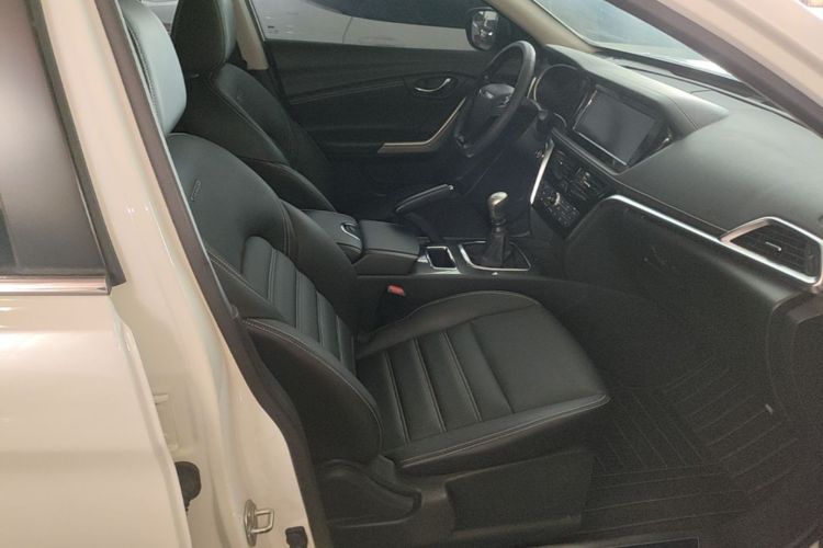 Used Venucia T90 2017 2.0L Manual ZhiShang Edition Right Front Seat