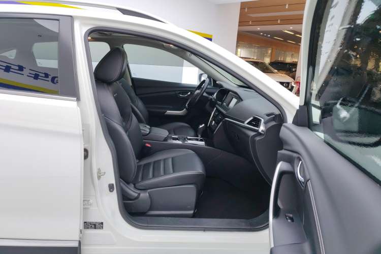 Used Venucia T90 2017 2.0L CVT Smart Edition Right Front Seat
