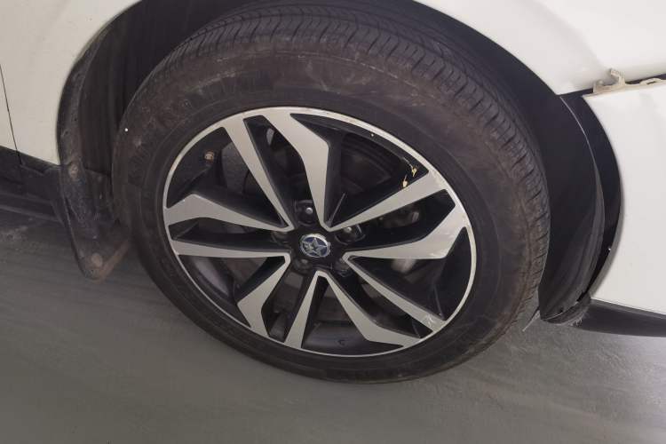 Used Venucia T90 2017 2.0L CVT Smart Edition Right Front Wheel Hub