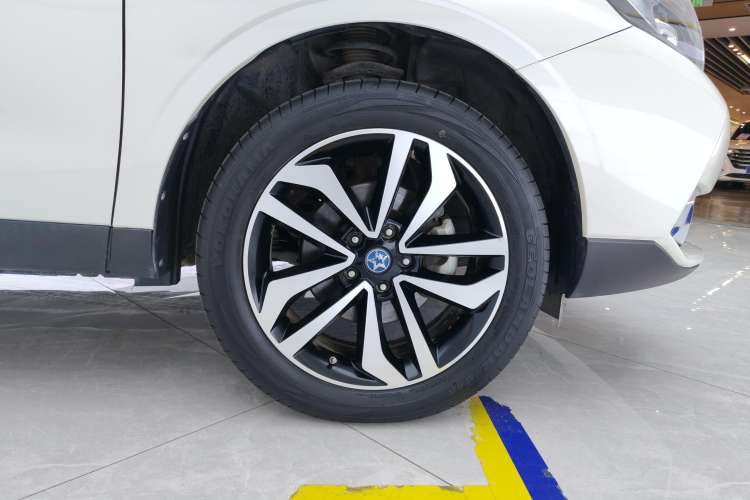 Used Venucia T90 2017 2.0L CVT Smart Edition Right Front Wheel Hub