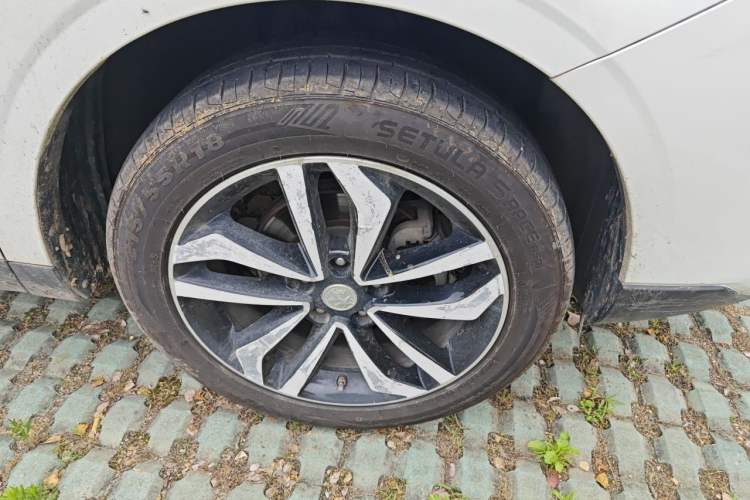 Used Venucia T90 2017 2.0L CVT Smart Edition Right Front Wheel Hub