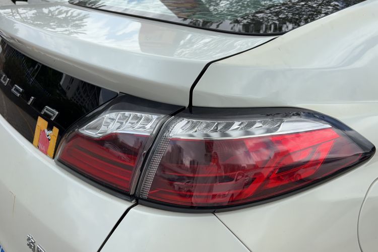 Used Venucia T90 2017 2.0L Manual ZhiShang Edition Right Rear Taillight