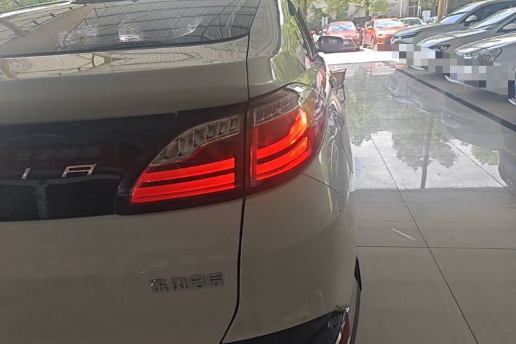 Used Venucia T90 2017 2.0L Manual ChenShang Edition Right Rear Taillight
