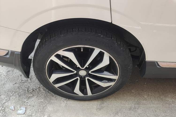 Used Venucia T90 2017 2.0L CVT Smart Edition Right Rear Wheel Hub