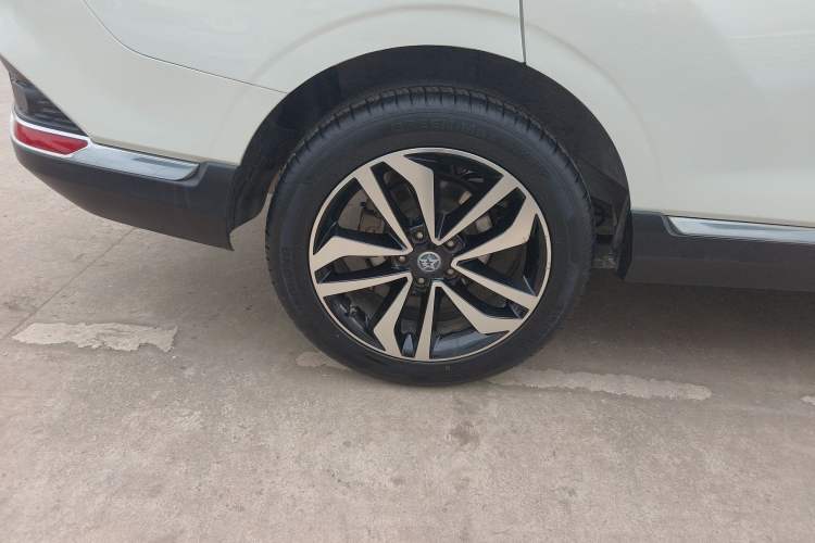 Used Venucia T90 2017 2.0L CVT Smart Edition Right Rear Wheel Hub