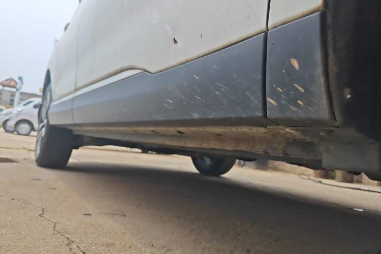 Used Venucia T90 2017 2.0L Manual ZhiShang Edition Right Side Sill