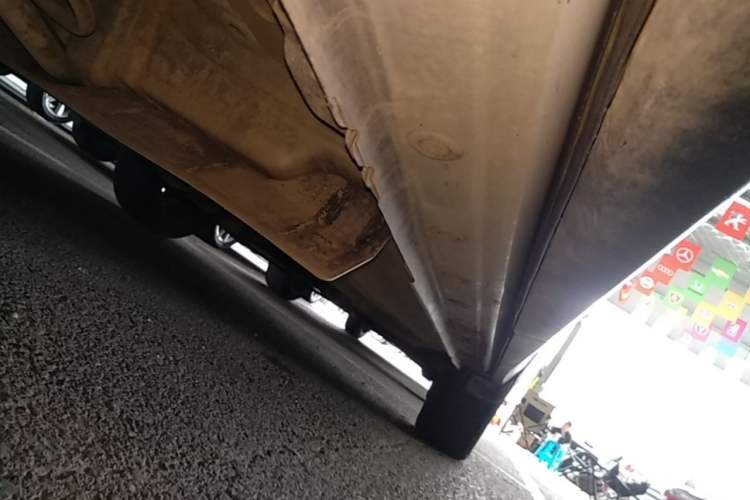 Used Venucia T90 2017 2.0L CVT Smart Edition Right Side Sill