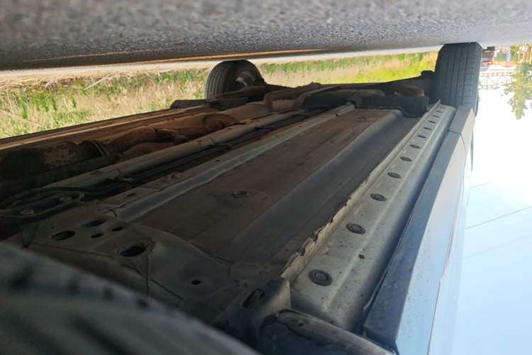 Used Venucia T90 2017 2.0L CVT Smart Edition Right Side Sill