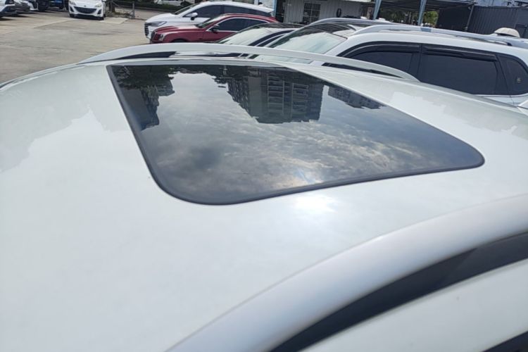 Used Venucia T90 2017 2.0L CVT Smart Edition Roof