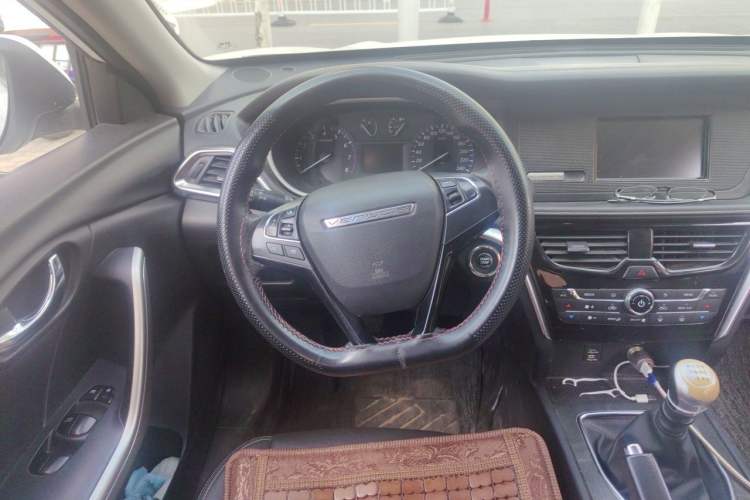 Used Venucia T90 2017 2.0L Manual ZhiShang Edition Steering Wheel