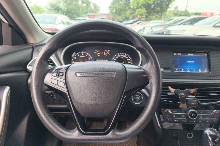 Used Venucia T90 2017 2.0L CVT Fashion Edition Steering Wheel