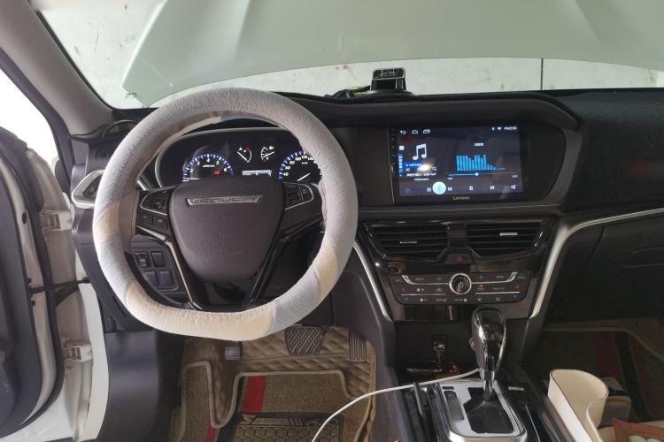 Used Venucia T90 2017 2.0L CVT Smart Edition Steering Wheel