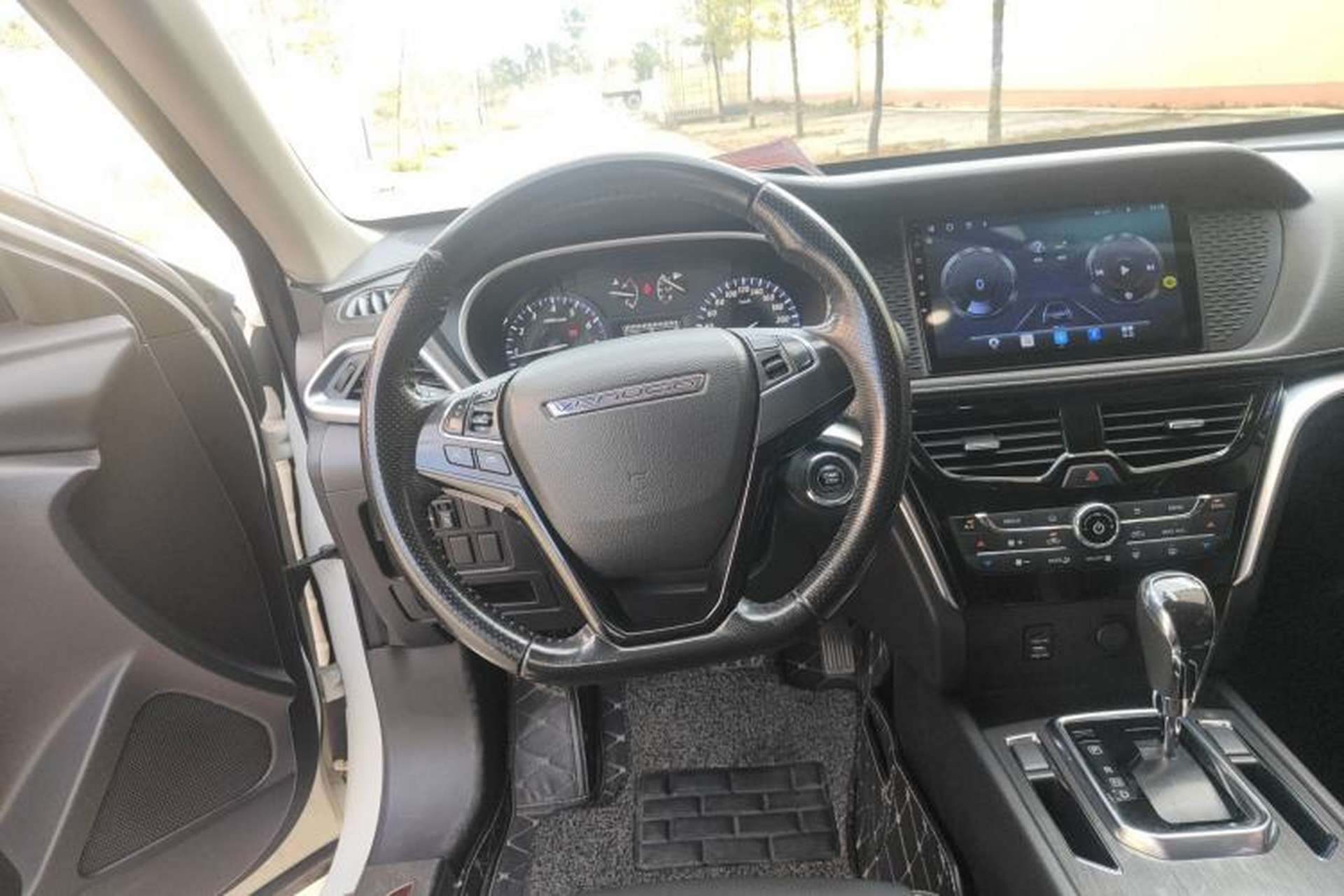 Used Venucia T90 2017 2.0L CVT Smart Edition Steering Wheel