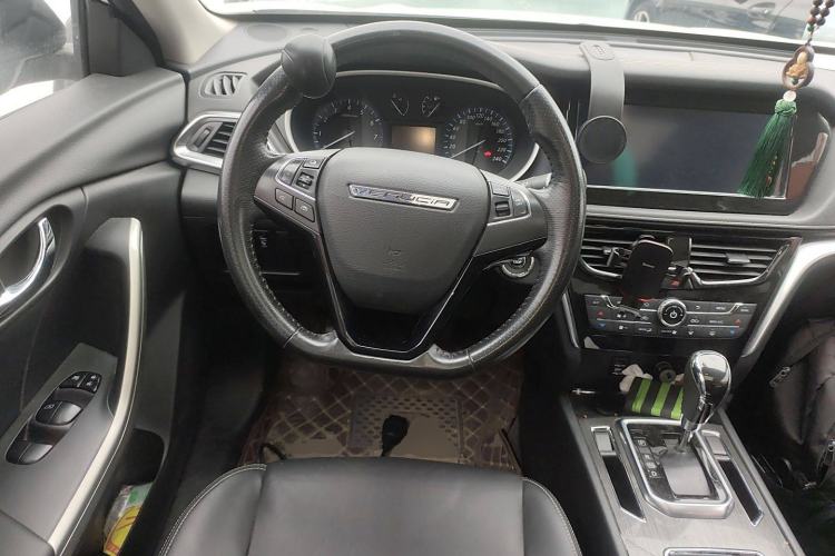 Used Venucia T90 2017 2.0L CVT Smart Edition Steering Wheel