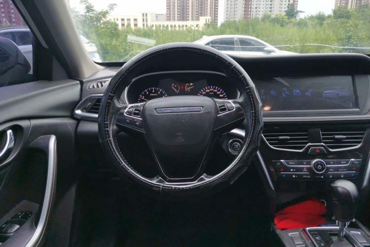 Used Venucia T90 2017 2.0L CVT Smart Edition Steering Wheel