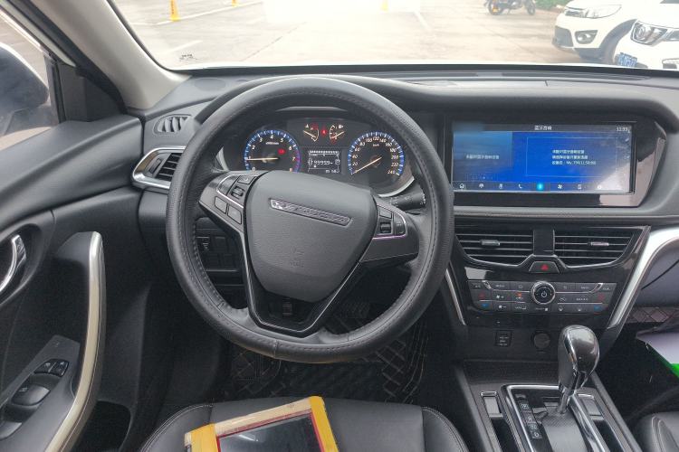 Used Venucia T90 2017 2.0L CVT Smart Edition Steering Wheel