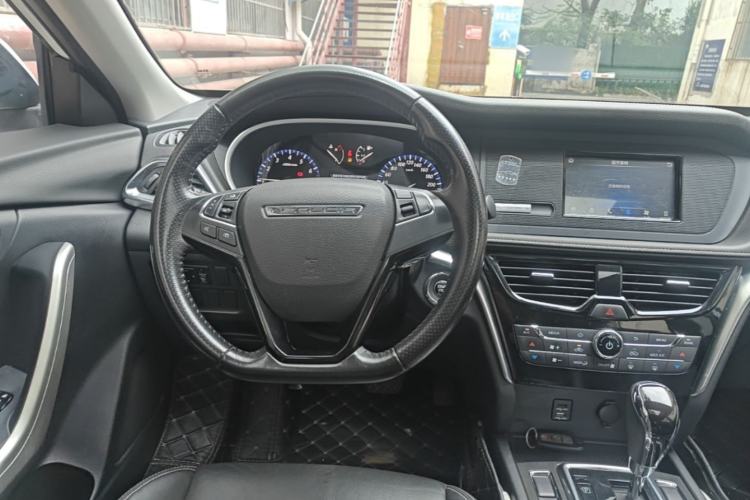 Used Venucia T90 2017 2.0L CVT Smart Edition Steering Wheel