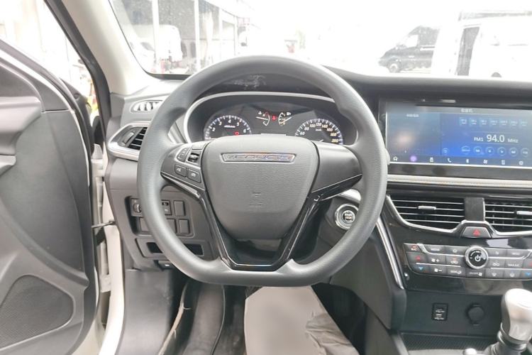 Used Venucia T90 2017 2.0L Manual Fashion Edition Steering Wheel