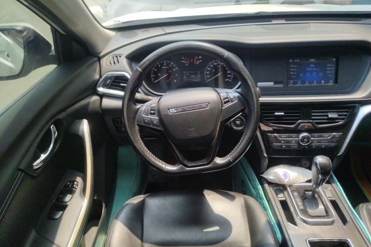 Used Venucia T90 2017 2.0L CVT Smart Edition Steering Wheel