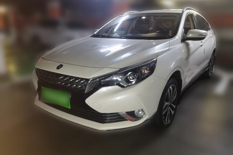 Used Venucia T90 2017 2.0L Manual ZhiShang Edition Guazi used car, China used car export, Used car for sale, Used cars, Cheapest cars for sale