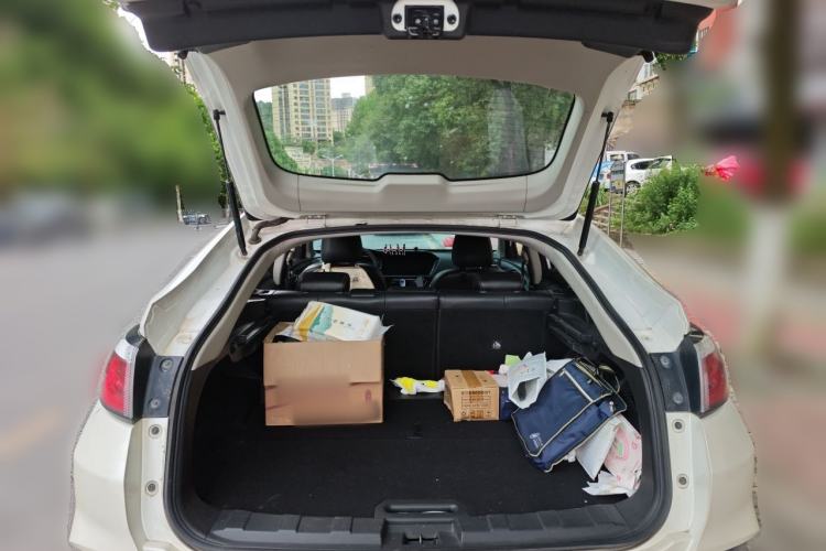 Used Venucia T90 2017 2.0L CVT Smart Edition Trunk