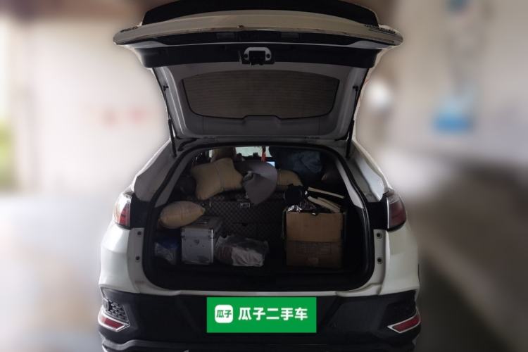 Used Venucia T90 2017 2.0L CVT Smart Edition Trunk