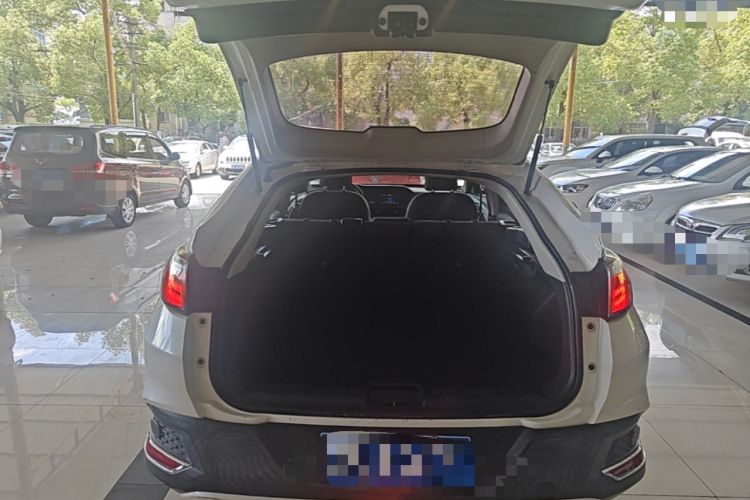 Used Venucia T90 2017 2.0L Manual ChenShang Edition Trunk