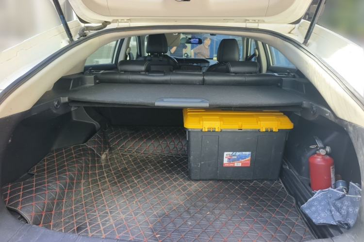 Used Venucia T90 2017 2.0L CVT Smart Edition Trunk
