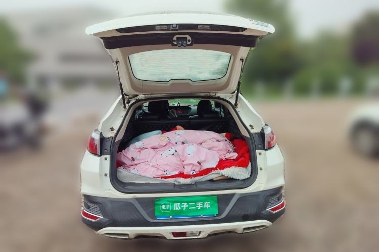 Used Venucia T90 2017 2.0L CVT Smart Edition Trunk