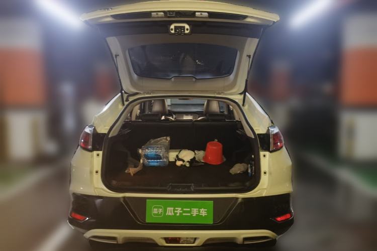 Used Venucia T90 2017 2.0L Manual ZhiShang Edition Trunk
