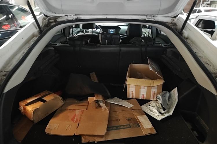 Used Venucia T90 2017 2.0L Manual ZhiShang Edition Trunk