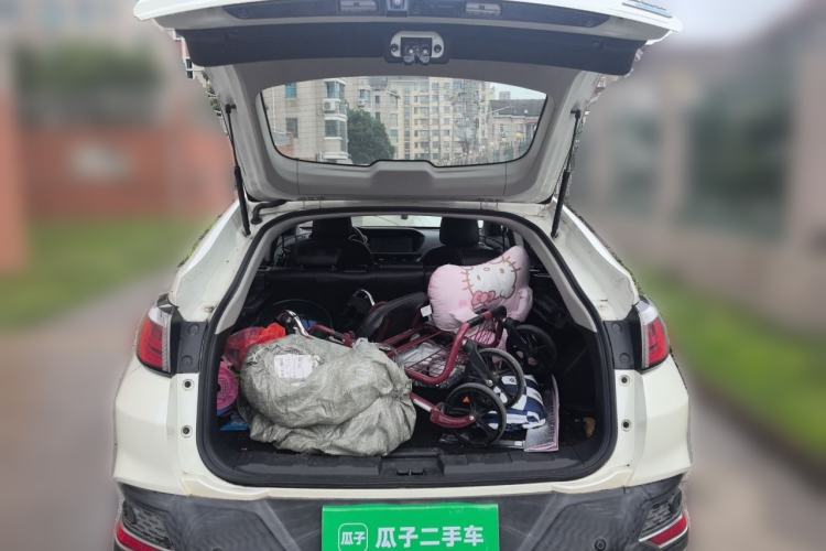 Used Venucia T90 2017 2.0L CVT Leading Edition Trunk