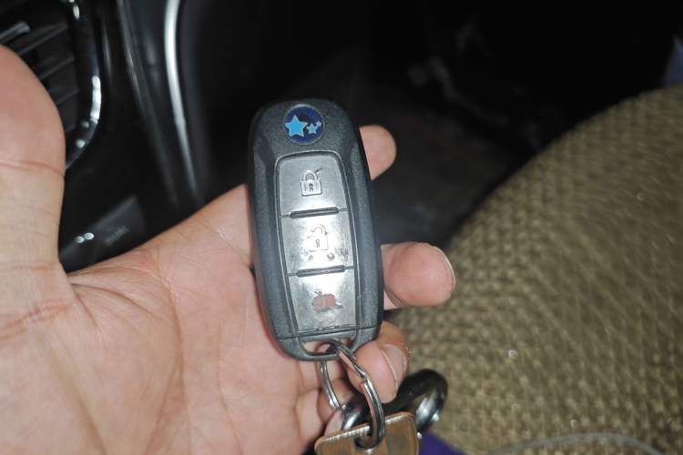 Used Venucia T90 2017 2.0L CVT Smart Edition Vehicle Key