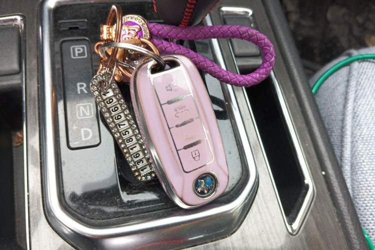 Used Venucia T90 2017 2.0L CVT Smart Edition Vehicle Key