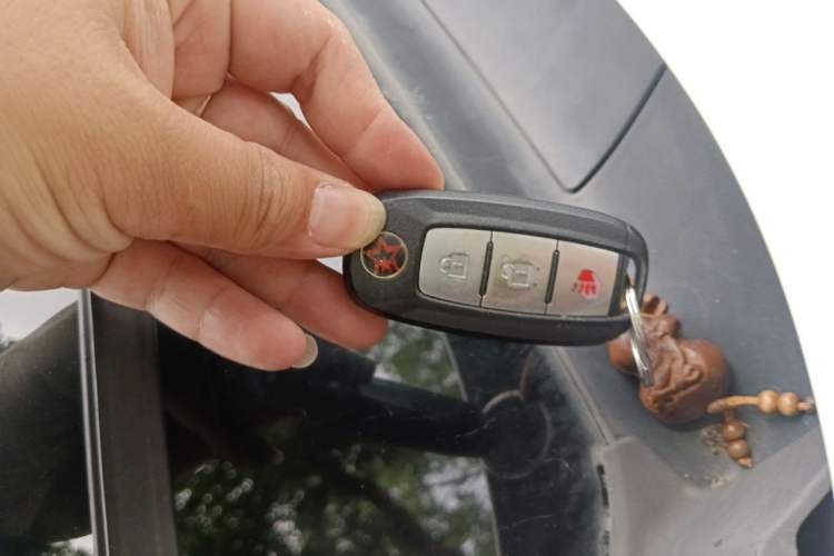 Used Venucia T90 2017 2.0L CVT Smart Edition Vehicle Key
