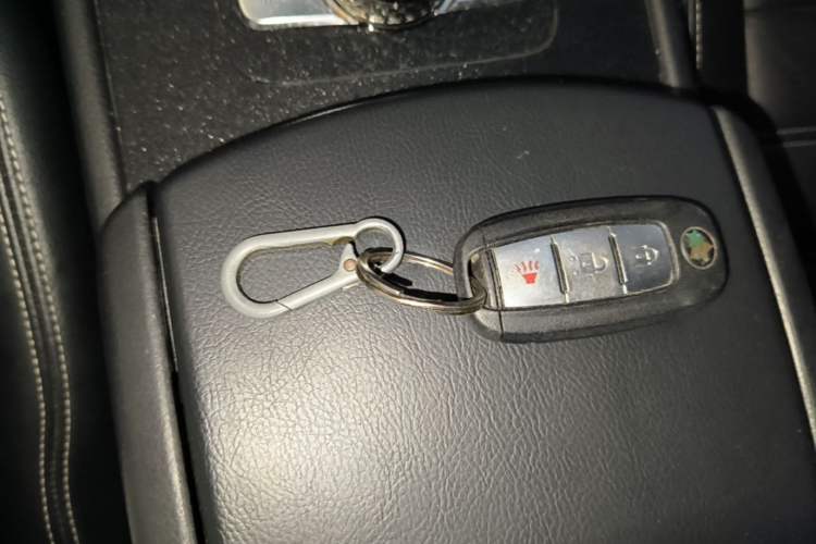 Used Venucia T90 2017 2.0L CVT Leading Edition Vehicle Key
