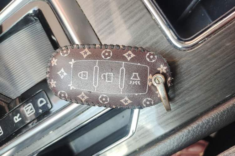 Used Venucia T90 2017 2.0L CVT Smart Edition Vehicle Key